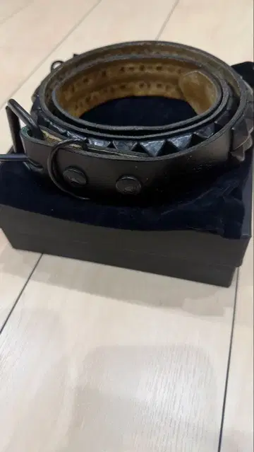 넘버 나인 블랙 가죽 벨트