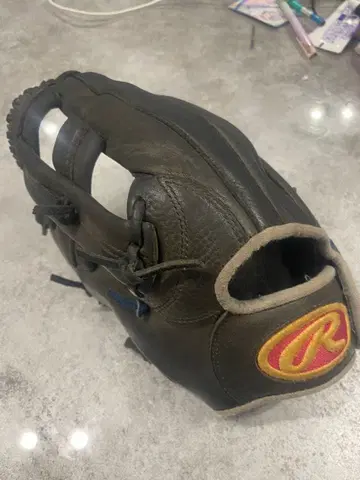 최종 가격 인하! 롤링스 Rawlings 왼손 투수 즉시 구매 가능