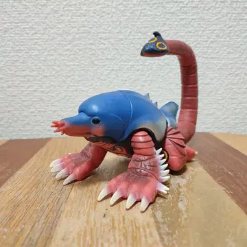 울트라맨 코스모스 모구르돈 소프트 비닐 피규어