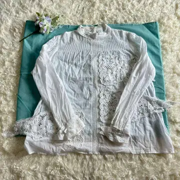 츠모리치사토 코튼 레이스 자수 블라우스 화이트