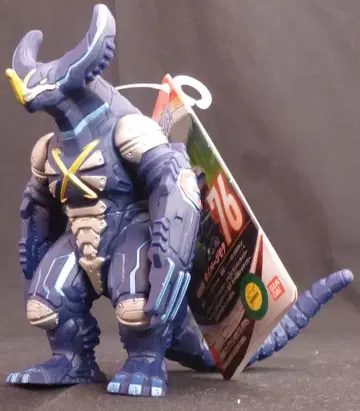 반다이 울트라 괴수 사이버 고모라 76