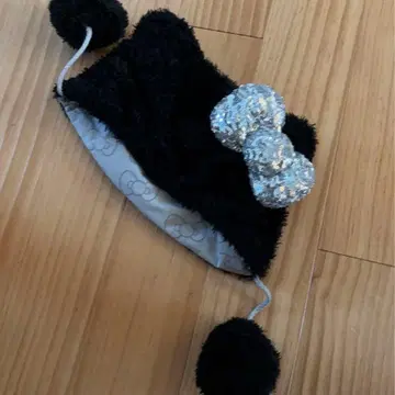 USJ 유니버셜 키티 헬로키티 팬캡 블랙 폼폼