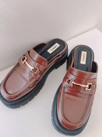 캐서리니 통굽 로퍼 브라운 L 트랙 밑창