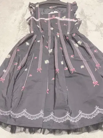 Ank Rouge 리본 꽃무늬 레이스 패턴 슬리브리스 원피스