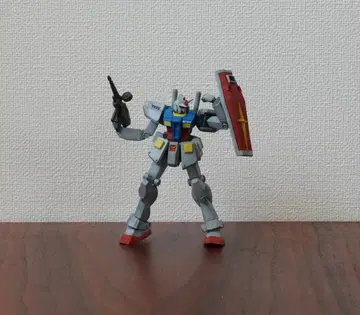FW 건담 얼티밋 오퍼레이션 RX-78-2 피규어