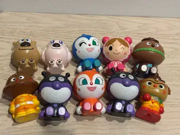 커다란 호빵맨 마스코트 8개 + 소프트 비닐 2개 묶음 가챠가챠