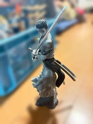 원피스 CREATOR x CREATOR 로로노아 조로 특별 컬러