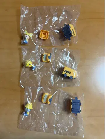 SKZOO 스쿨버스 피규어 울프찬 포가리 폭시니 세트