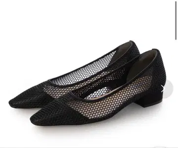 포인티드 넷 메쉬 펌프스 블랙
