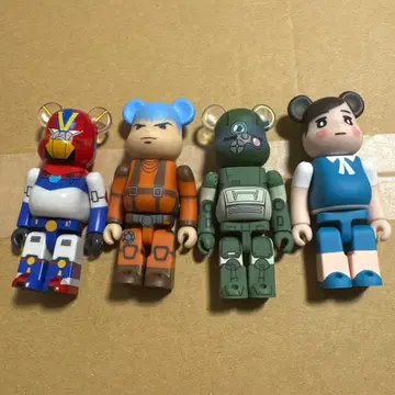 베어브릭 4개 세트