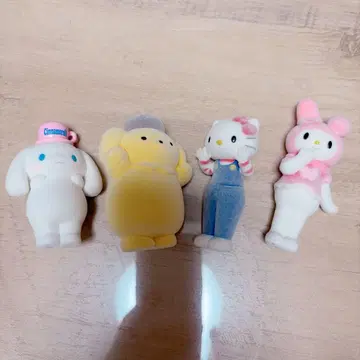 산리오 캐릭터즈 인형 세트