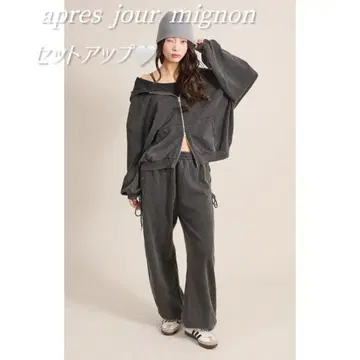 apres jour mignon 스노우 파우더 가공 후드티 셋업