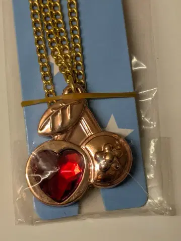 카바야 세본스타 체리 체리 목걸이 2010년