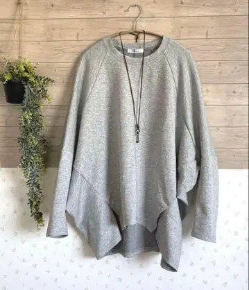 새상품 사이렌트 워스 코쿤 실루엣 돌먼 티셔츠