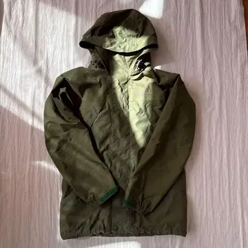 마모트 고어텍스 후드 부착 마운틴 파카