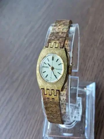 SEIKO 수동 와인딩 아날로그 시계 여성용 골드 작동
