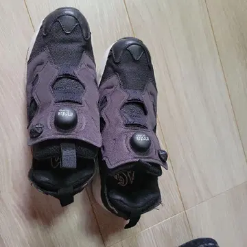 리복 인스타펌프 퓨리 블랙/화이트