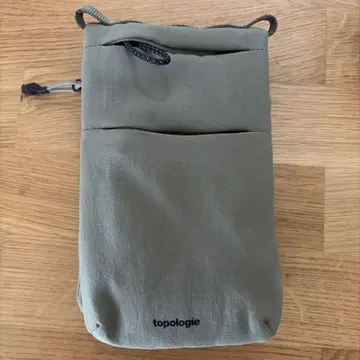 토폴로지 폰사코슈 카키 본체만