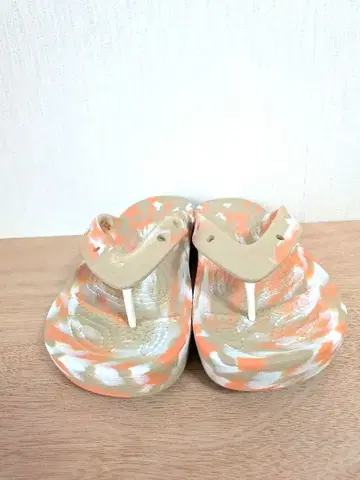 CrocsClassic 비치 샌들 오렌지 베이지 화이트