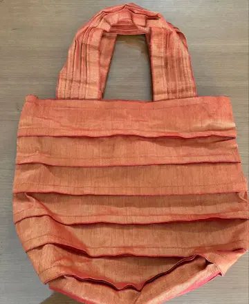 카구라야 오렌지 플리츠 토트백