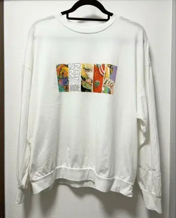 Nan2Mo 아트 프린트 긴팔 T셔츠 화이트