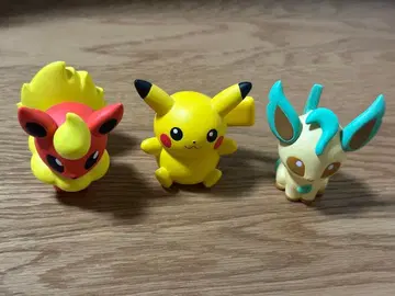 포켓몬 피규어 3체 세트 피카츄 리피아 부스터