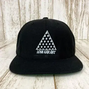 sb-1684) LOVE EAR ART CAP 스냅백 블랙 계열