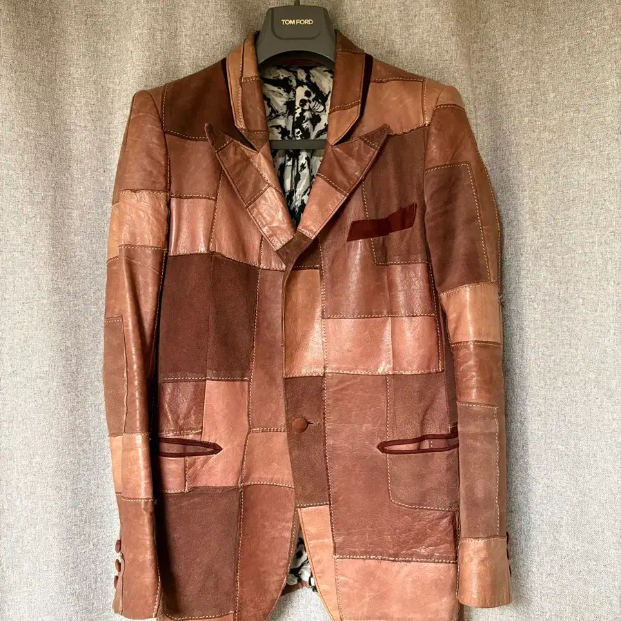 Boncoura Sasha Leather Car Coat on Bunjang Global Site.