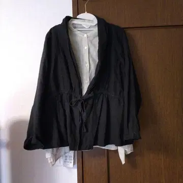 네스트로브 디자인 블라우스