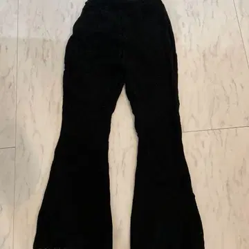 JEANASIS 블랙 리브 편직 플레어 팬츠