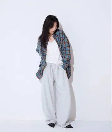 지나시스 맨투맨 코쿤 턱 팬츠