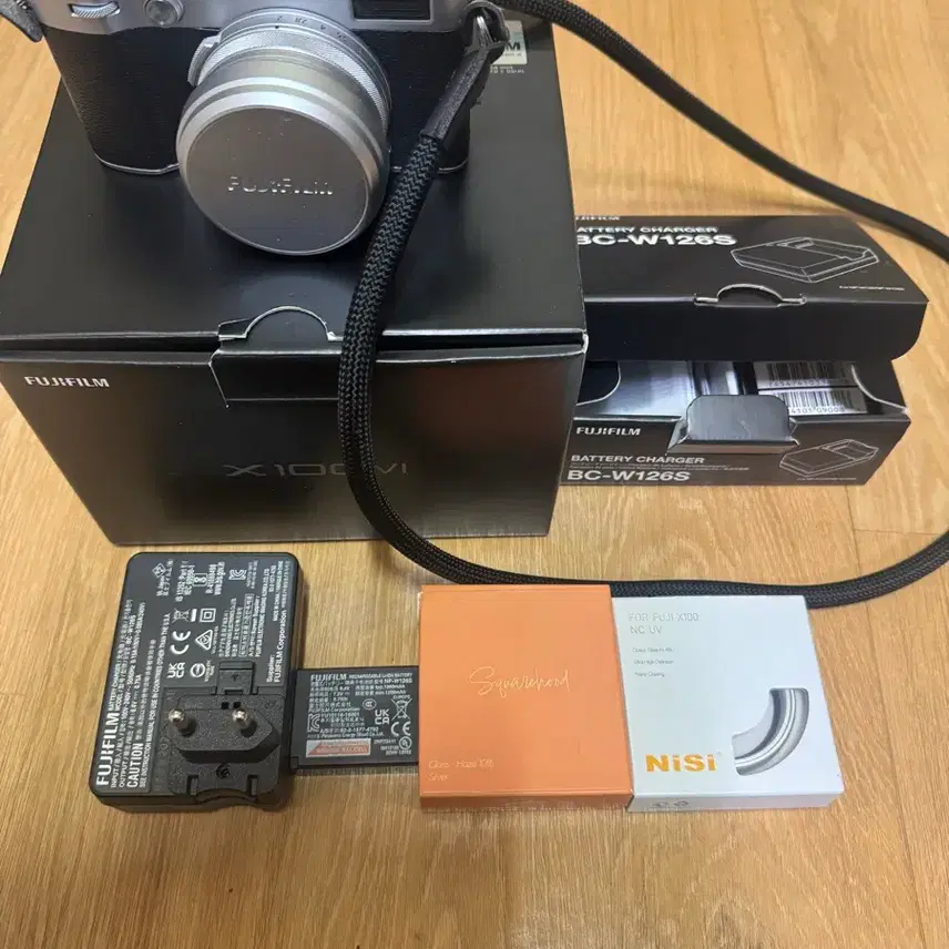 후지필름 x100vi 실버 판매합니다