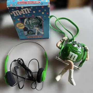 M&M's Groovy Green 헤드폰 포함