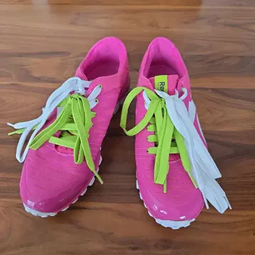 Reebok 실내용 신발
