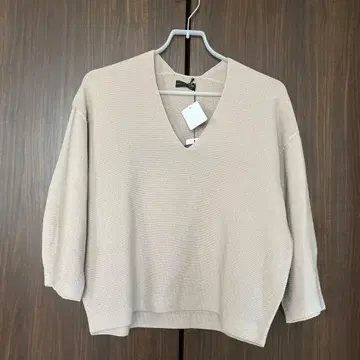 야마다야, 베이지 V넥 니트 5부 소매 새상품