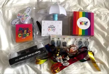 WEST 굿즈 묶음 판매 응원봉 아크릴 스탠드 시계 은색 테이프