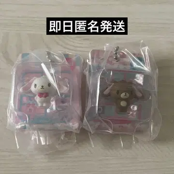 산리오 캐릭터즈 패키지 미니어처 컬렉션 시로 우사/쿠로 우사