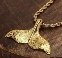 하와이안 주얼리 고래 꼬리 목걸이