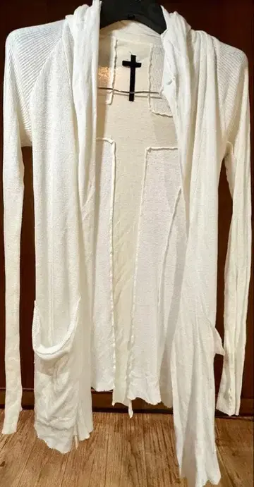 LGB 백 크로스 변형 티셔츠