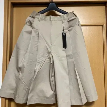 지나시스 턱 플리츠 하프 팬츠 베이지 F