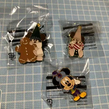 디즈니 핀 배지 3점 리루린린 2024 핀 배지 크리스마스 외