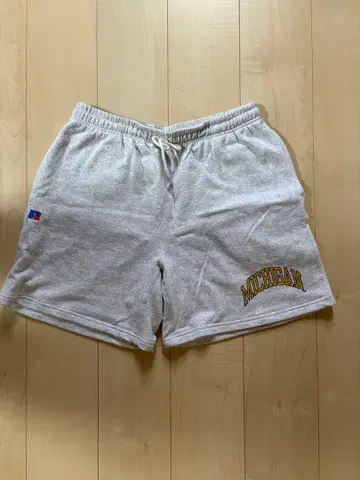 Russell Michigan 맨투맨 하프 팬츠