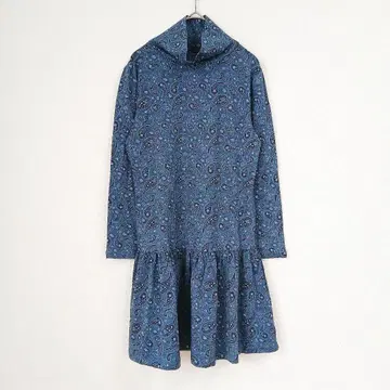 페이즐리 무늬 터틀넥 무릎 기장 원피스 블루 M 절개 개더