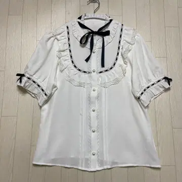 DearMyLove 프릴 사다리 레이스 리본 요크 블라우스