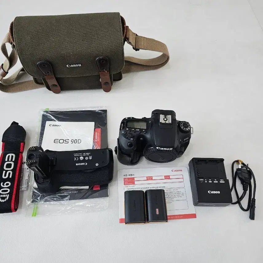 캐논 EOS 90D (정품 추배 및 세그포함)