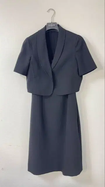 새상품급 폭시 Foxey 볼레로 자켓 & 슬리브리스 원피스