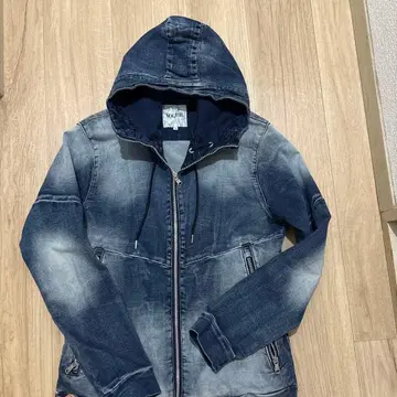 후드 부착 다크 블루 데님 자켓