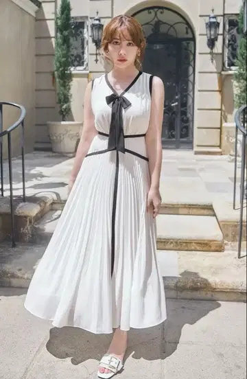 herlipto Formentera Pleated BicolorDress