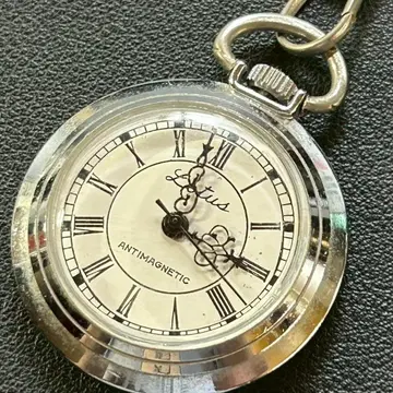 Lotus 항자성 수동 와인딩 회중시계 여성 사이즈 앤티크