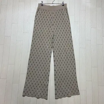 JEANASIS 드라이 터치 니트 플레어 팬츠